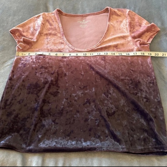 American Eagle Vintage Y2K halloween Pink Purple Ombré Velvet T
Shirt - Picture 10 of 10